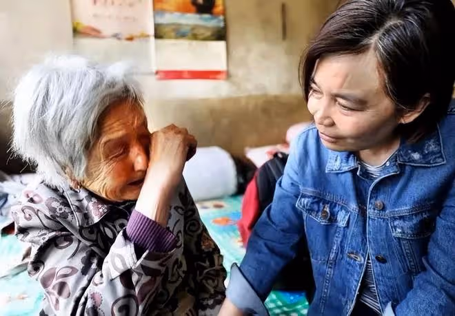 在兒子家住半個月,吃了一星期廉價菜,孫子:你走了就能吃牛排了
