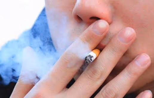 吸菸者，若身體此處出現「凸起」時，或是肺在求你戒菸，別再抽了
