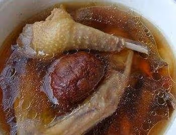 一鴿勝九雞,但鴿子肉再好,哪些人一口都不能多吃後果嚴重?