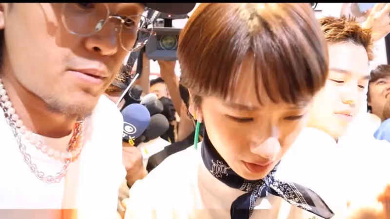 譴責黃子佼！LuLu首現身神情凝重　背對媒體不願受訪陷入僵持戰