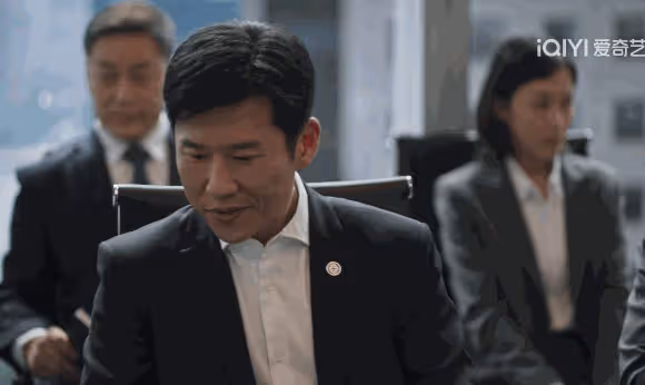 《城中之城》：一物降一物，李森的剋星終於來了，真是風水輪流轉