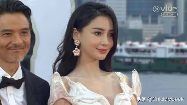 不愧是一代性感女神,48歲林熙蕾秒了金像獎全場女星!
