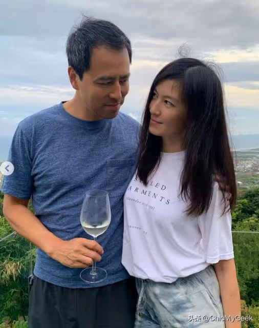 不愧是一代性感女神,48歲林熙蕾秒了金像獎全場女星!