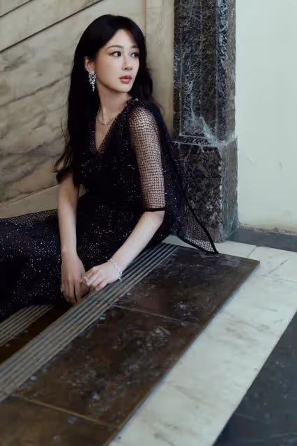 楊紫工作室很神奇,只要被粉絲罵後,就會給楊紫一次安排有效妝造