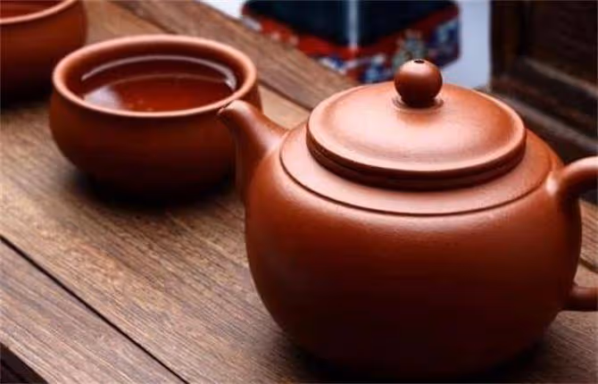 紫砂壺適合泡什麼茶最好?不同泥料的紫砂壺適合泡什麼茶?