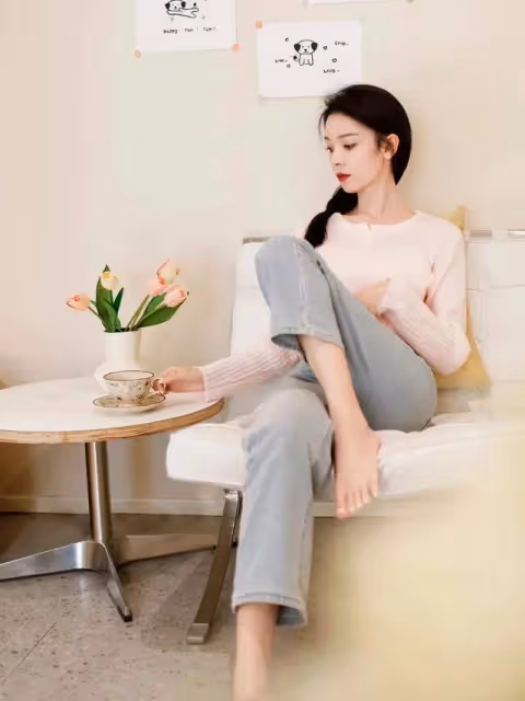 氧氣美少女陳瑤光腳丫寫真曝光，清純可愛萌化人心！