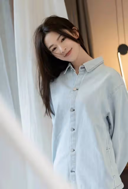 氧氣美少女陳瑤光腳丫寫真曝光，清純可愛萌化人心！