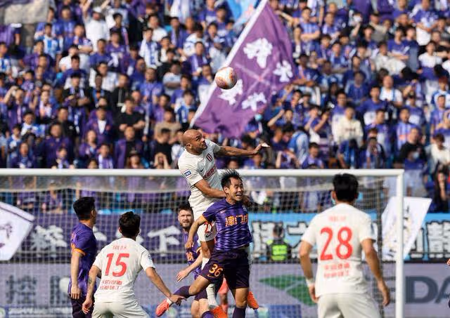 上海雙雄奪冠？成都攪局？國安山東掉隊？中超爭冠太激烈