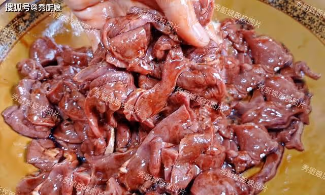 豬身上有個好東西,每周吃2次,一睡眠好,二氣色好,三提免疫!
