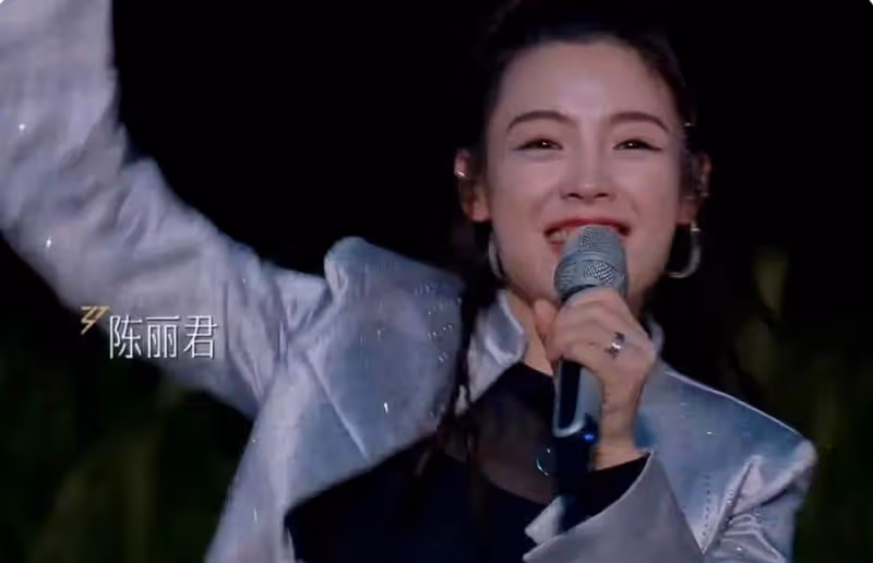 《浪姐5》：戚薇的腿，郭碧婷的臉，都敗給了53歲自然老去的王琳