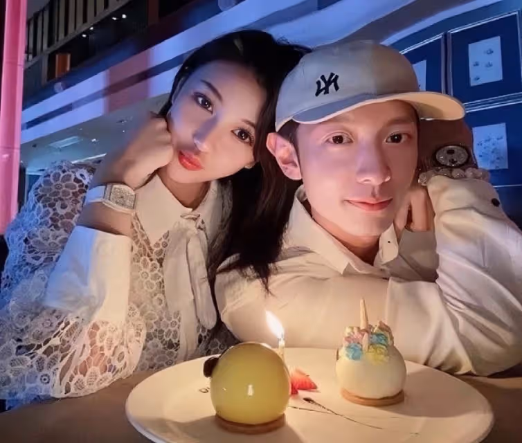 恭喜！TVB帥氣型男迎來新戀情，自曝隨時和圈外女友閃婚