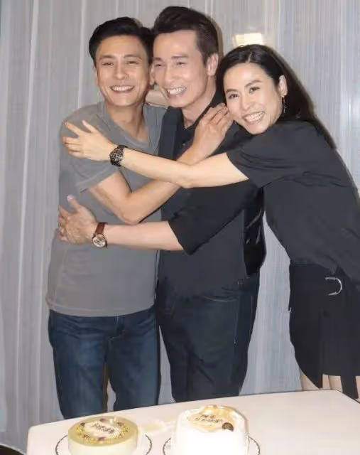 TVB兩屆視帝生日，宣萱、黃宗澤在劇組為其慶生，高層到場祝賀