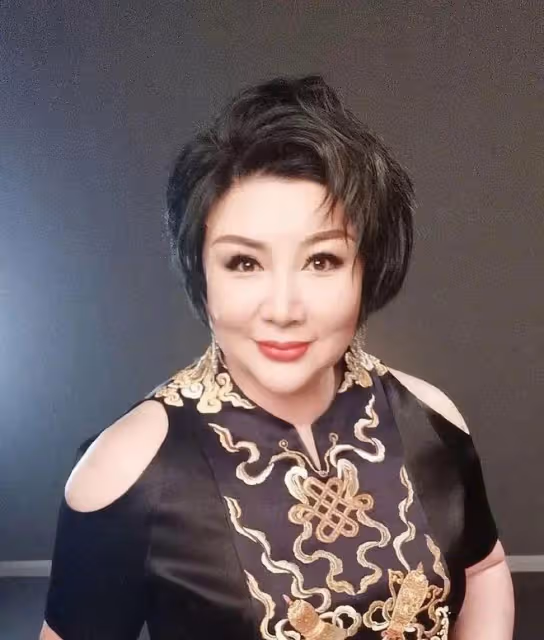 4月17日，郭德綱老婆王惠，衝上熱搜！