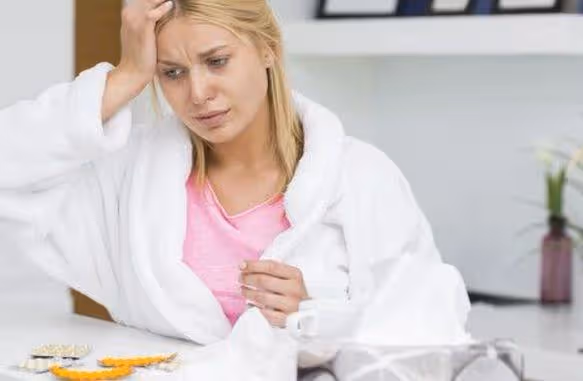 女性出現3種症狀,八成是宮頸癌在「打招呼」,最好抓緊查一查