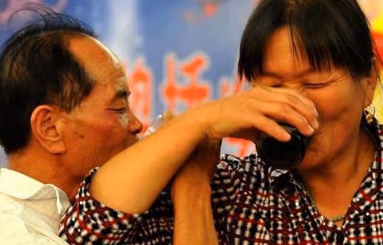 經常接吻好處多多,但女人一個部位,男人不可以隨便親!