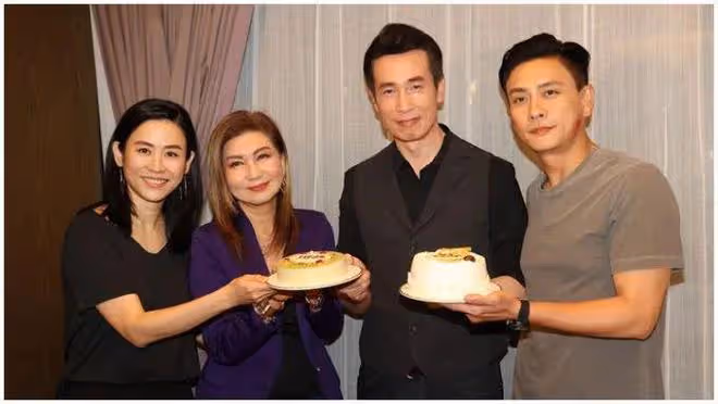 TVB兩屆視帝生日獲同劇演員慶祝，盼經濟好轉，計劃與太太外出旅行