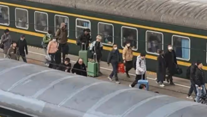 五一搶票難！部分車次開售即秒光，國鐵回應了，網友反應太真實