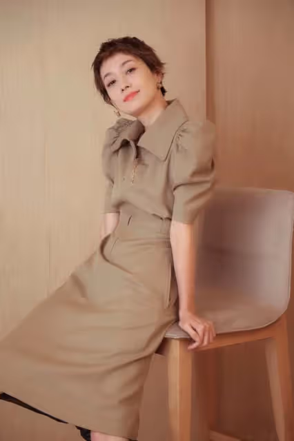 奔四的女人，儘量不要短袖配牛仔褲，學馬伊琍這樣穿，誰穿誰好看