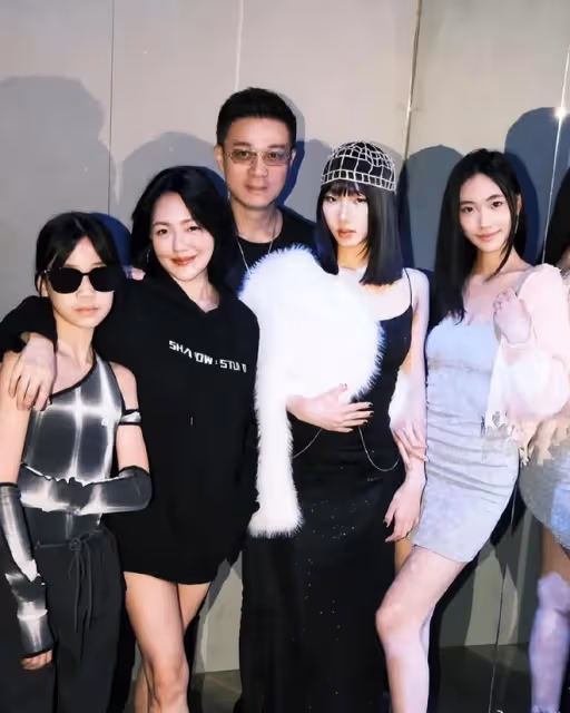 小S二女兒曬美照，16歲Lily長成小辣妹，穿露腰裝大方秀出好身材