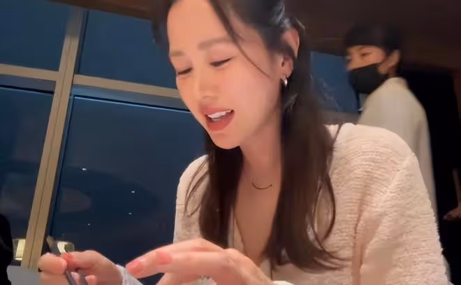 孫藝珍在台北吃小籠包：用筷子夾了46次，一共咀嚼了1153次