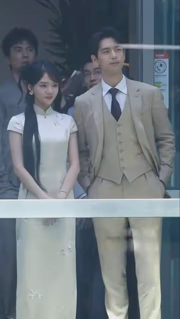 任敏白天一身旗袍艷驚四座，晚上新劇開播打回原形，也太不上鏡了
