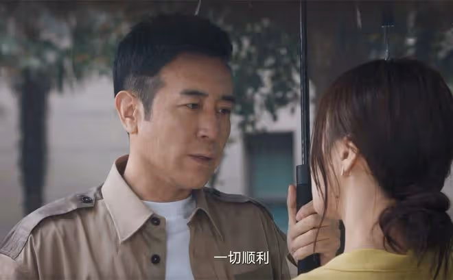 城中之城:直到周琳爬上趙輝的床,謝致遠還不知,自己將鋃鐺入獄