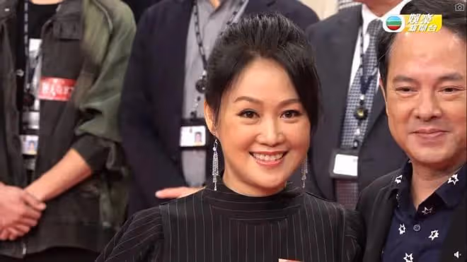 TVB女神級花旦犧牲美貌!變滿頭白髮和皺紋!透露老公每天都說「你好美」