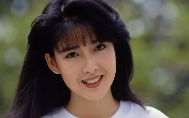 周慧敏倪震同框破離婚傳聞,愛情長跑引網友熱議不斷