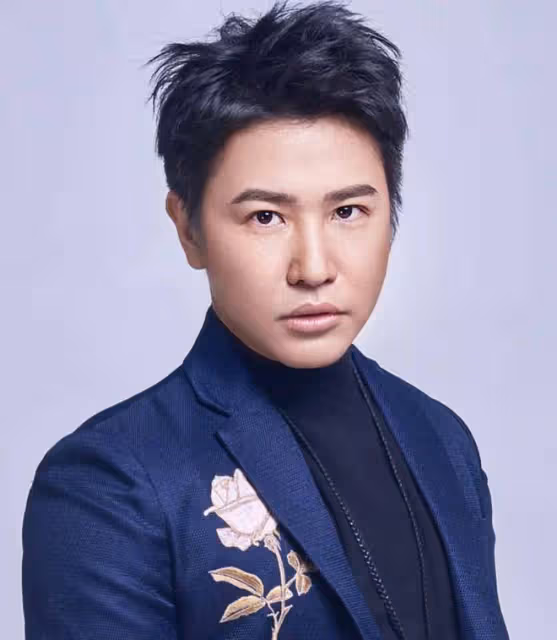 歐弟哭窮引熱議:從螢屏笑匠到生活困頓,網友熱議背後的人生百態