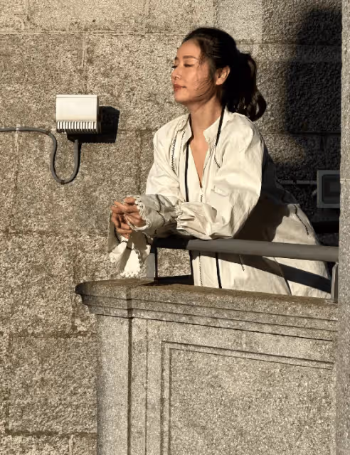 48歲林心如原相機照流出,狀態絕了,網友:比我20齣頭的好太多了