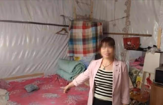 81歲大爺花25元嫖娼被抓，同床62歲大媽遭曝光，兩人都是慣犯