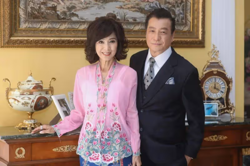五次飾演情侶！TVB兩位知名老戲骨新劇終於成夫妻，《絕代雙驕》首次合作