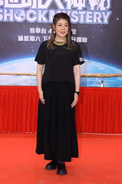 李施嬅與未婚夫現身茶餐廳!梁藝齡稱無意復出「說我是最丑任盈盈」