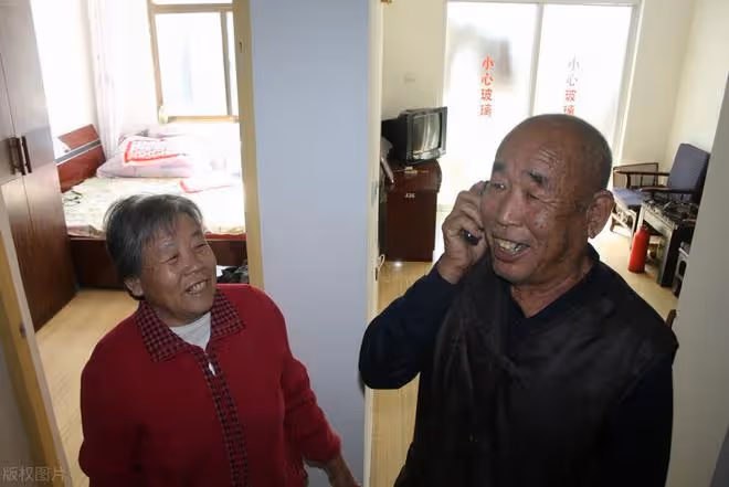 父親三兄弟的晚年讓我發現:並不是退休金越高,老了就會越幸福