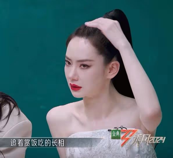 鄭妮可成「香餑餑」，薩頂頂卻沒唱過戚薇：芒果要捧誰一目了然