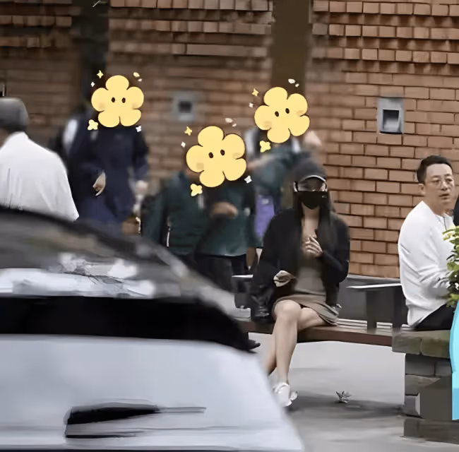 汪小菲去學校求見孩子,見到兒女後忍不住抹眼淚!馬筱梅被感動了