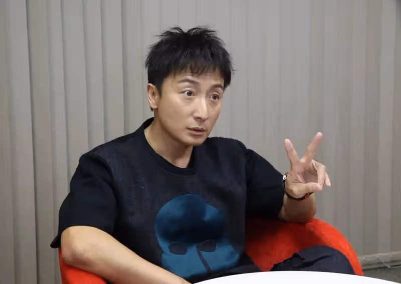 香港男星首次舉辦內地個唱!稱與女友感情穩定!最欣賞她這一點
