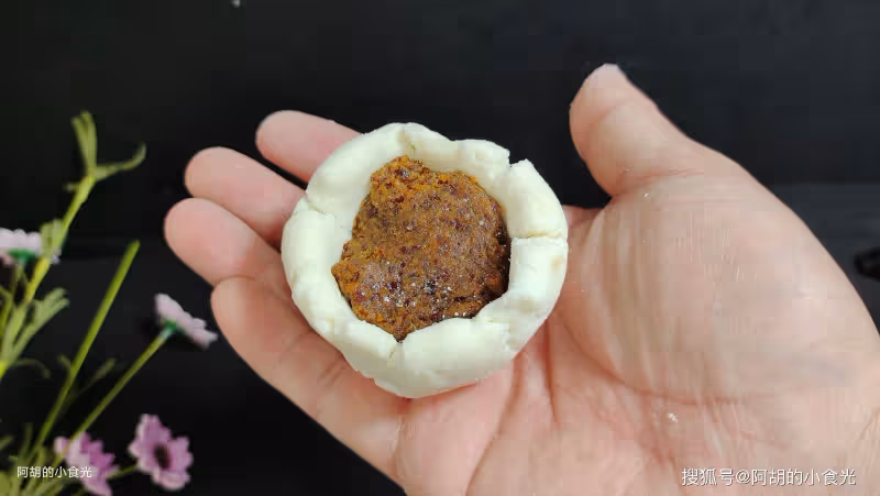 紅棗加它一塊吃,比阿膠補人!隔三岔五吃幾個,養人大好處,一口甘甜再來一個