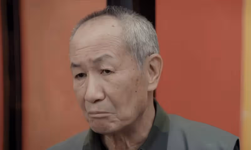 TVB配角演員舉行設靈儀式,佘詩曼送花牌悼念,揭雙方是親戚關係