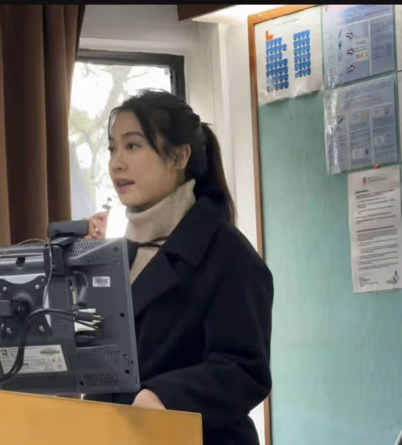 近況曝光!TVB前花旦朱千雪挺9個月巨肚講課,被曝不為人知一面