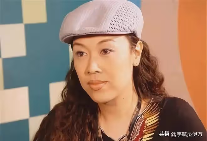 我國首位變性人：隱瞞身份嫁大32歲富商，丈夫臨終拆穿，如今怎樣