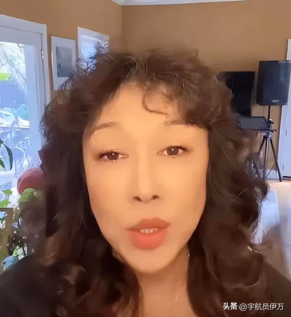 我國首位變性人：隱瞞身份嫁大32歲富商，丈夫臨終拆穿，如今怎樣