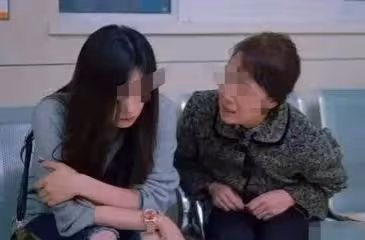 偏心的父母有多可怕,重男輕女的思想真是害人,犯了錯竟渾然不知