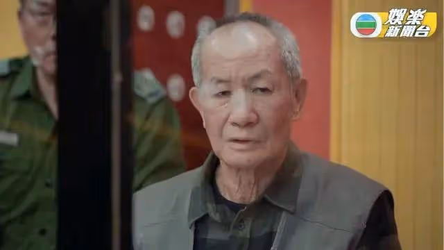 TVB演員陳狄克設靈 l 外甥女佘詩曼送花牌致哀，楊明錢嘉樂靈堂弔唁