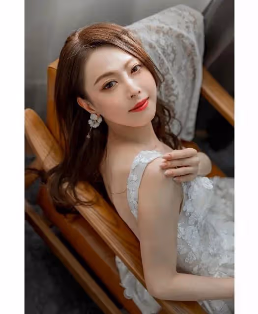 前TVB女星突然宣布「結婚」，效力大台八年發展平平，稱不後悔離巢