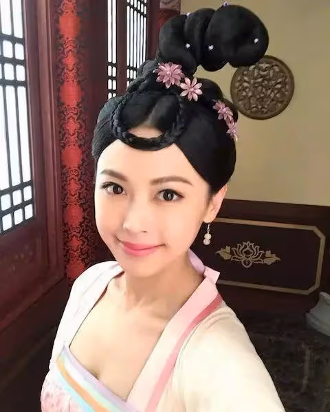前TVB女星突然宣布「結婚」，效力大台八年發展平平，稱不後悔離巢
