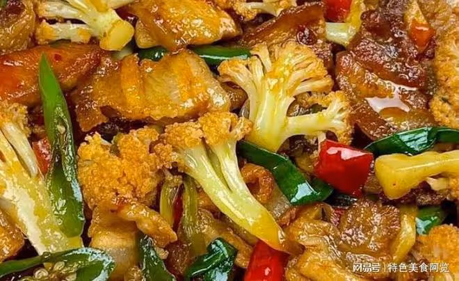 手殘黨福音來了,深扒干鍋花菜的簡單做法,脆嫩鮮辣,好吃又營養