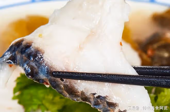 挖到寶了,這款黑魚濃湯嫩鮮滋補,壓箱底美食,營養解饞的下飯菜