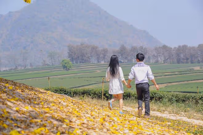 98年高考時,母親借了50元錢給一女生,卻因此讓我收穫一段好姻緣
