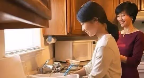 婆婆:幫兒媳帶孩子,做到「三不管」,日子過得舒心還不受氣